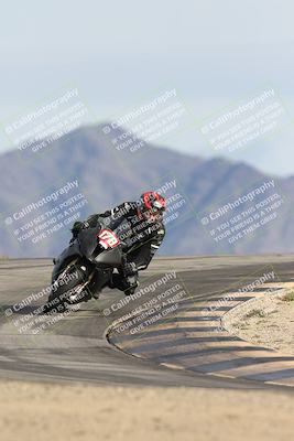 media/Nov-16-2025-Race Pace (Sun) [[8c5fa54630]]/Non Verified Riders (1st 20 Minutes)/6-Turn 12 (2pm)/